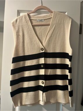 Suzy Shier Cream and Black Striped V-Neck Buttoned Sweater Vest